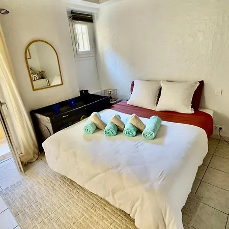 2 Pieces Vieil * Антиб