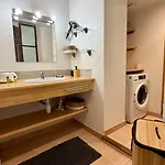 2 Pieces Vieil Appartement *