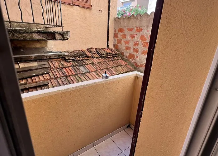 2 Pieces Vieil Apartamento