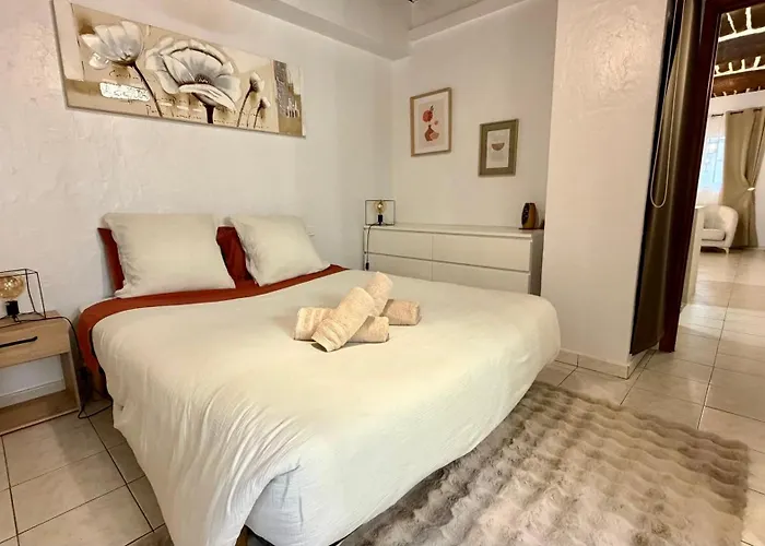 2 Pieces Vieil Apartamento